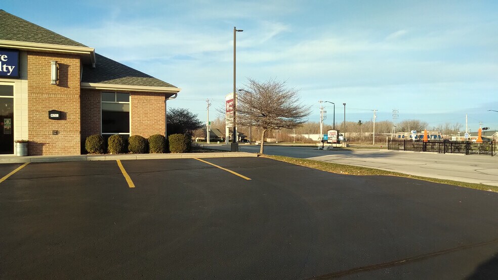 More Photos Of 2475 Lineville Rd, Howard Office For Sale