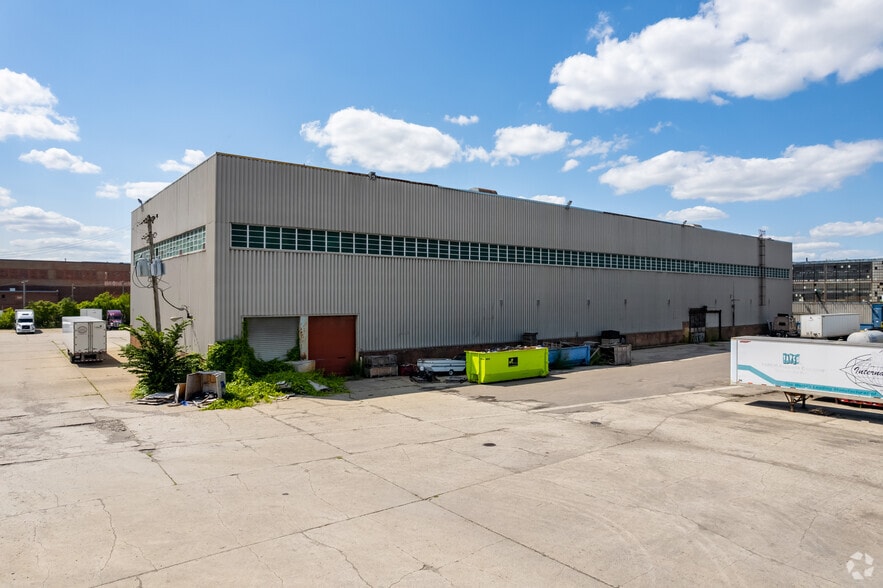 More Photos Of 20200 Mount Elliott Rd, Detroit Warehouse For Sale