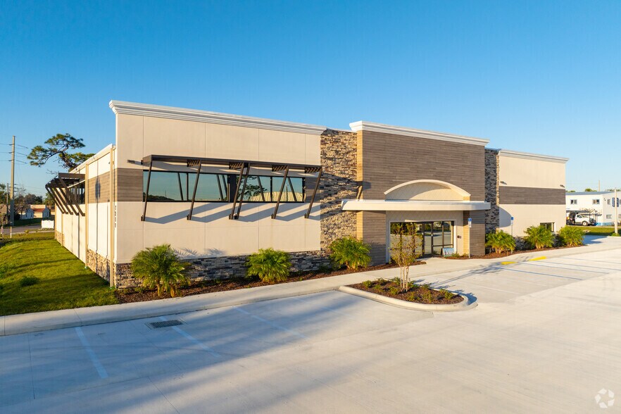 More Photos Of 7211 Waelti Dr, Melbourne Freestanding For Sale