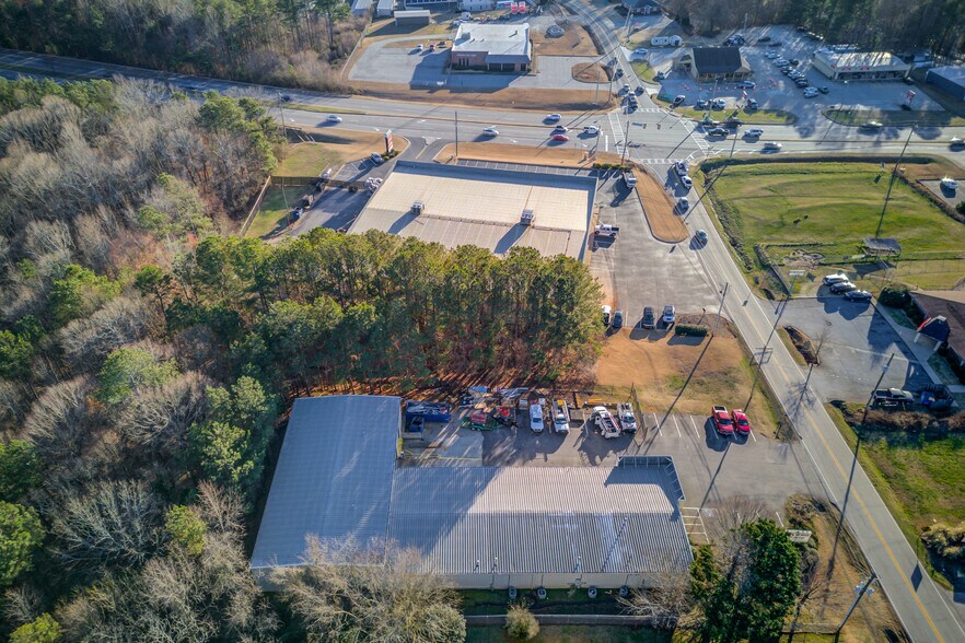 More Photos Of 3743 Old Flowery Branch Rd, Oakwood Warehouse For Lease