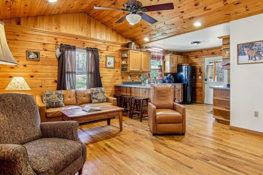 More Photos Of 33 Shepherds Creek rd, Bryson City Specialty For Sale