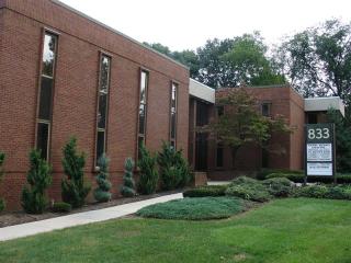 Primary Photo Of 833 N Park Rd, Wyomissing Medical For Lease