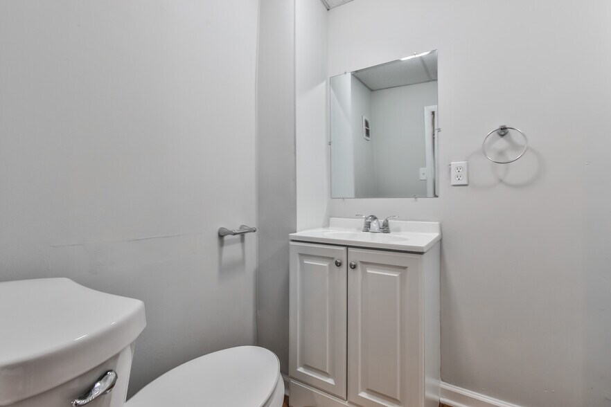 More Photos Of 403 Washington Ave, Sellersville Apartments For Sale