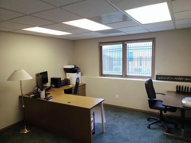 More Photos Of 3225 Templeton Gap Rd, Colorado Springs Office For Lease