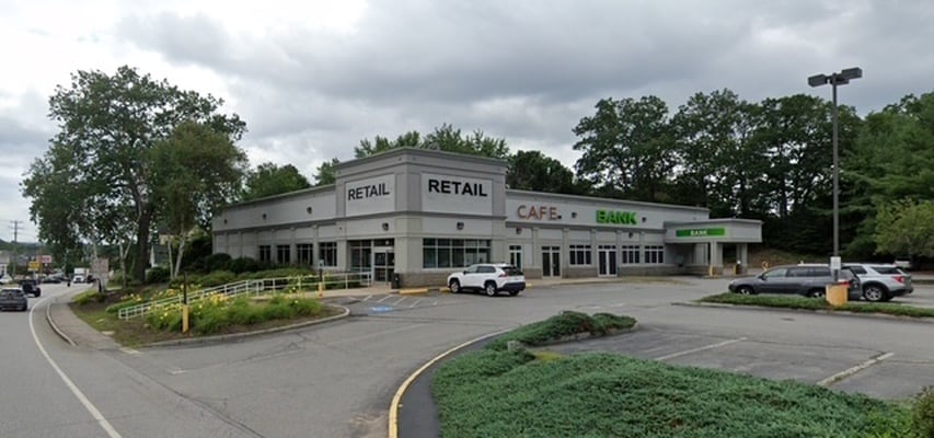 More Photos Of 18-20 Crystal Ave, Derry Drugstore For Lease