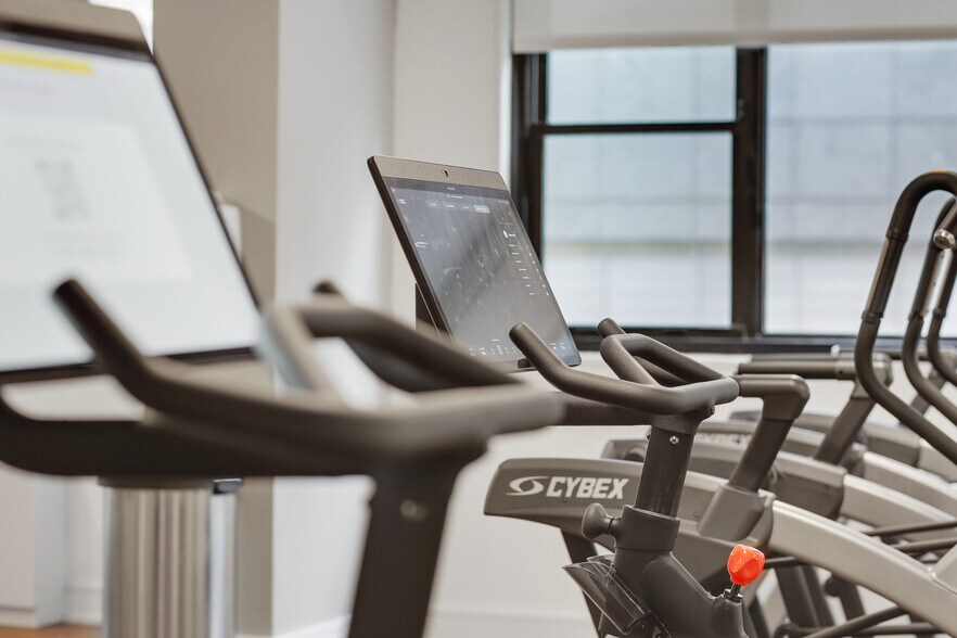 More Photos Of 330 W 58th St, New York Apartments For Lease