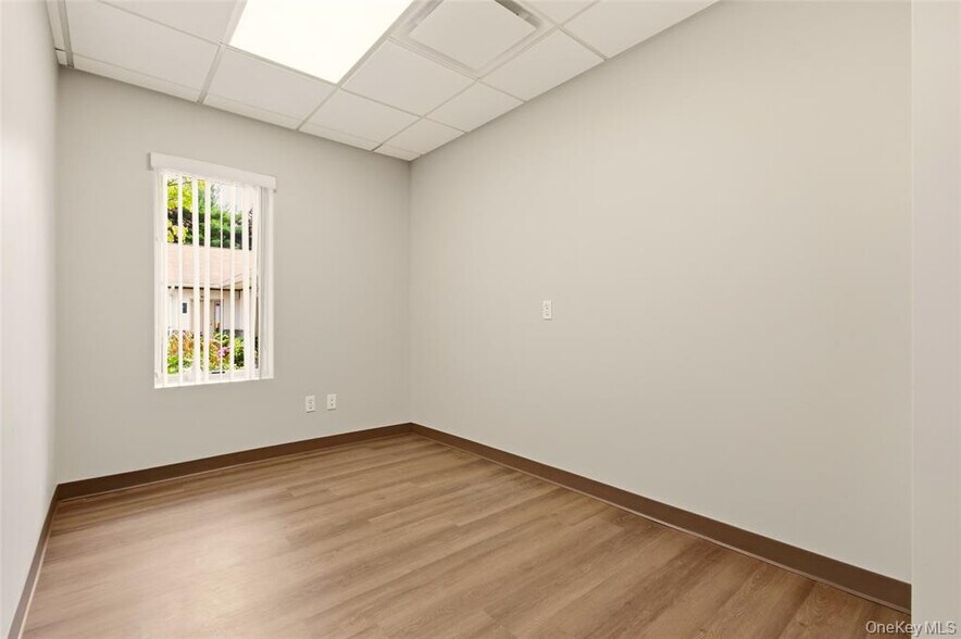 More Photos Of 5225 Nesconset Hwy, Port Jefferson Station Medical For Lease