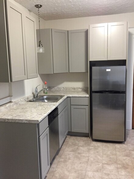 More Photos Of 194 Charlotte St, Rochester Apartments For Sale