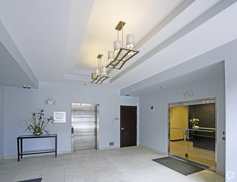 More Photos Of 29110 Inkster Rd, Southfield Office For Lease