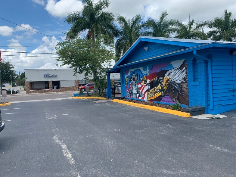 More Photos Of 2202 W Kennedy Blvd, Tampa Restaurant For Sale