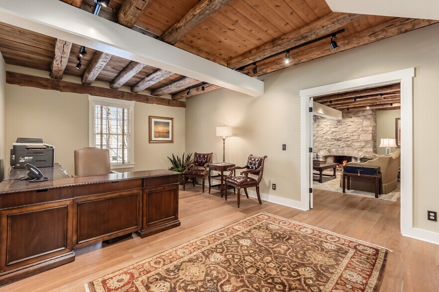 More Photos Of 109 S High St, Dublin Loft Creative Space For Sale