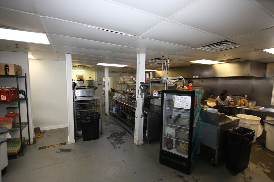 More Photos Of 217 W Elm St, Rockmart Specialty For Sale