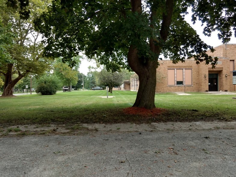 More Photos Of 130 Jackson St, Cement City Schools For Sale