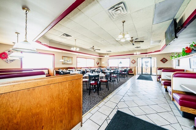 More Photos Of 514 S Governors Hwy, Peotone General Retail For Sale