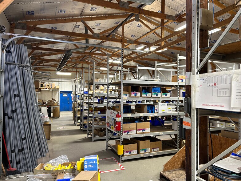 More Photos Of 21 8th Ave SW, Watertown Warehouse For Sale