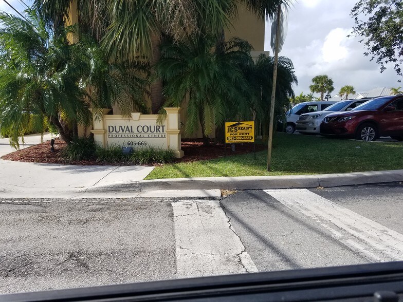 More Photos Of 635 SE 10th St, Deerfield Beach Office For Lease