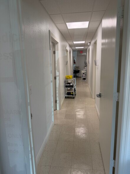 More Photos Of 9371 Cypress Lake Dr, Fort Myers Unknown For Lease