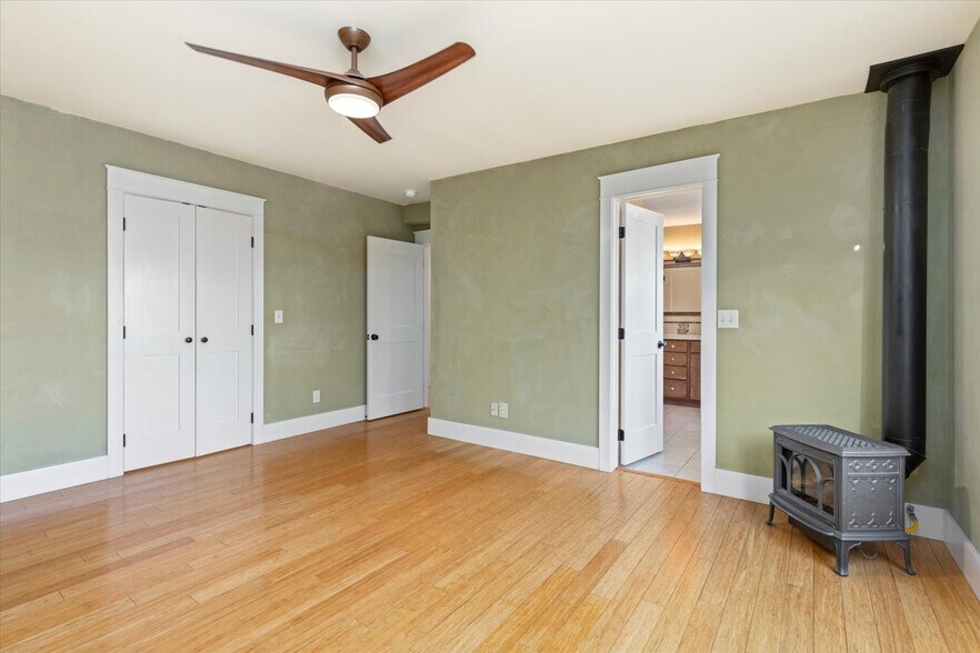 More Photos Of 902 S Main St, Buena Vista Storefront Retail Residential For Sale