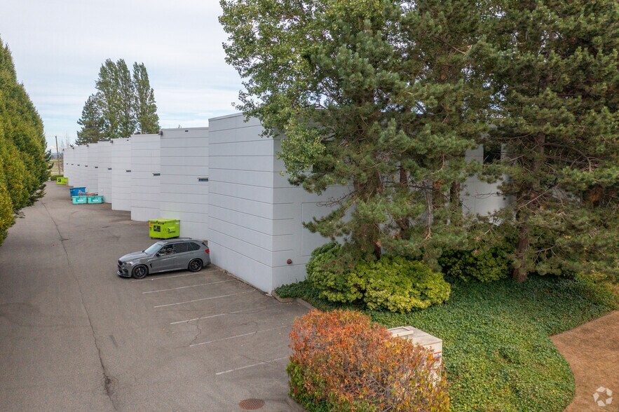 More Photos Of 13431 Maycrest Way, Richmond Warehouse For Lease