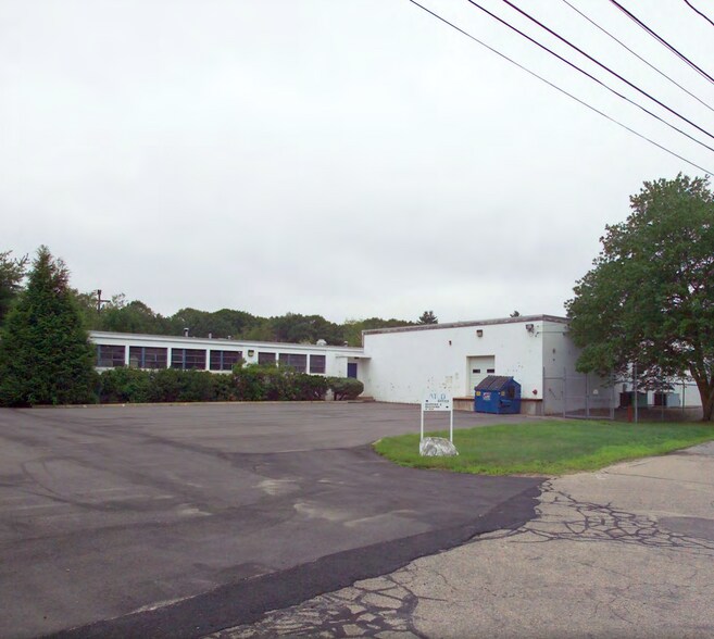 More Photos Of 31 W Bacon St, Plainville Warehouse For Sale