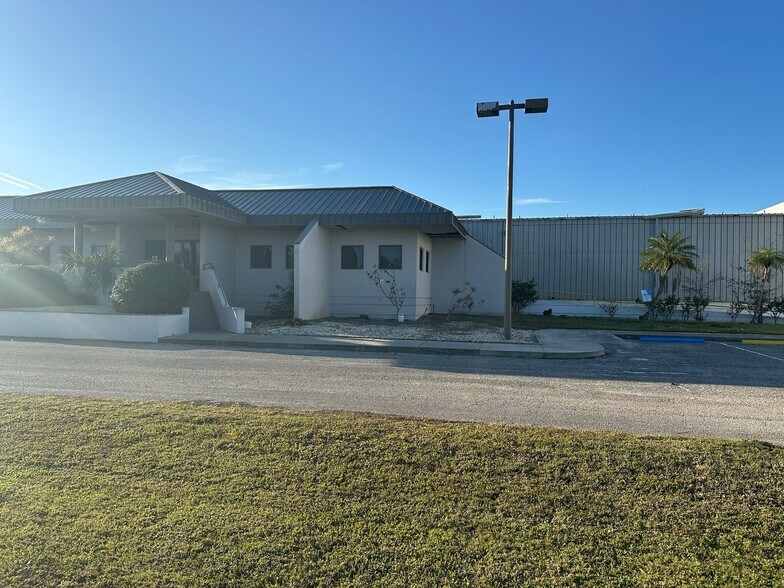 More Photos Of 2105 S Dock St, Palmetto Food Processing For Sale