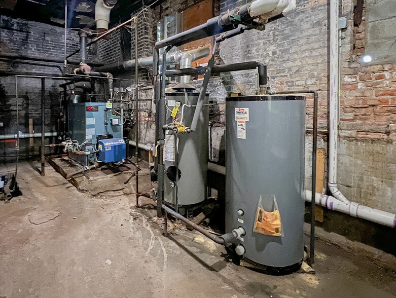 More Photos Of 6126 S Woodlawn Ave, Chicago Apartments For Sale