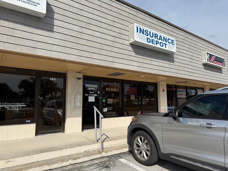 More Photos Of 2395 Tamiami Trl, Port Charlotte Storefront Retail Office For Lease