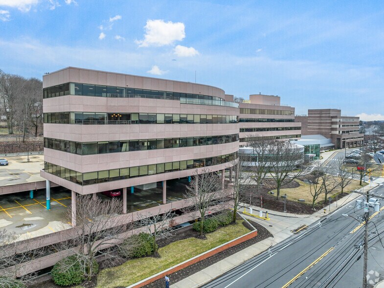 More Photos Of 1075 Main St, Waltham Office For Lease