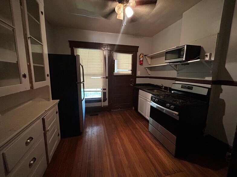 More Photos Of 4309 Clinton Ave, Cleveland Apartments For Sale