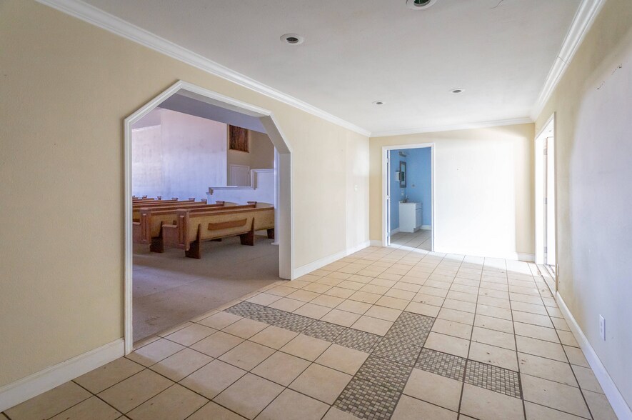 More Photos Of 0 Ehrich Ave, Bridgeport Religious Facility For Sale