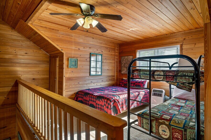 More Photos Of 1022 S Hunter Creek Dr, Payson Hotel For Sale