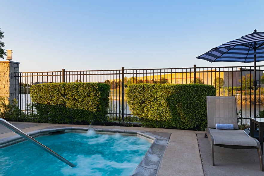 More Photos Of 1110 Discovery Blvd, Cedar Park Hotel For Sale