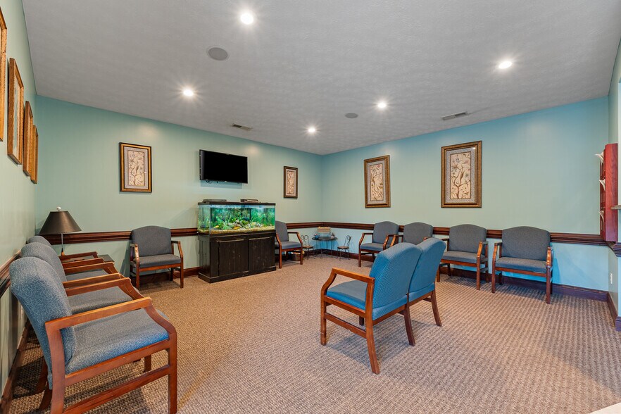 More Photos Of 5555 Us-60 E, Huntington Office For Sale