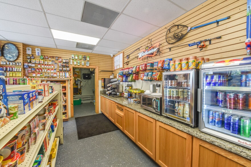 More Photos Of 24967 State Highway 108, Mi Wuk Village Service Station For Sale
