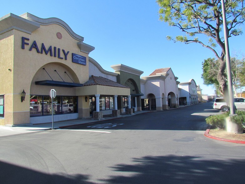 More Photos Of 2860-3090 Cochran St, Simi Valley Unknown For Lease