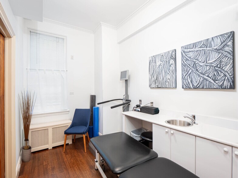 More Photos Of 133 E 80th St, New York Apartments For Sale