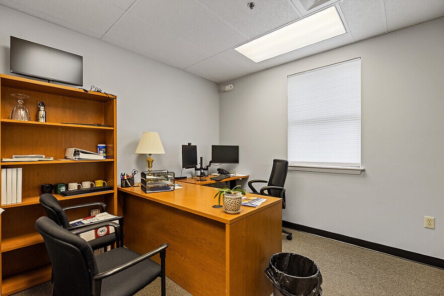 More Photos Of 323 State St, Augusta Office Residential For Sale