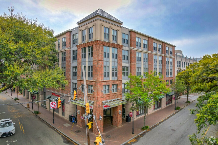 Primary Photo Of 43-59 George St, Charleston Dormitory For Lease