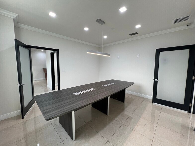 More Photos Of 2470 NW 102nd Pl, Doral Storefront Retail Office For Sale