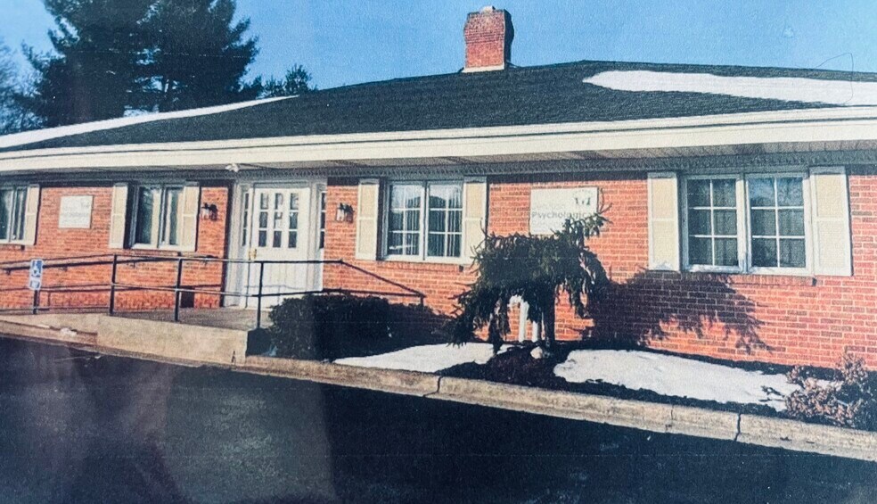 More Photos Of 1836 Baldwin St, Jenison Medical For Lease