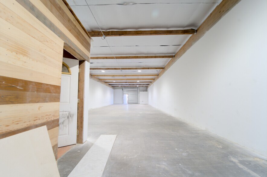 More Photos Of 106-136 S Arrowhead Ave, San Bernardino Light Manufacturing For Lease