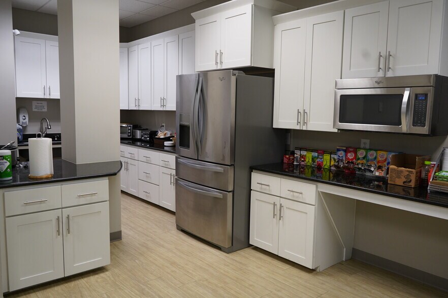 More Photos Of 11550 Common Oaks Dr, Raleigh Medical For Lease