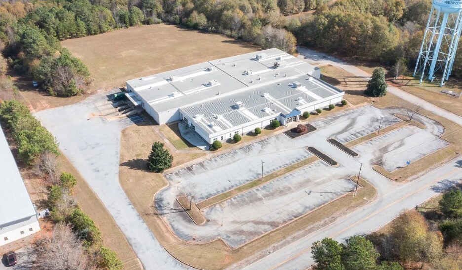 More Photos Of 730 Hampton Rd, Williamston Manufacturing For Lease