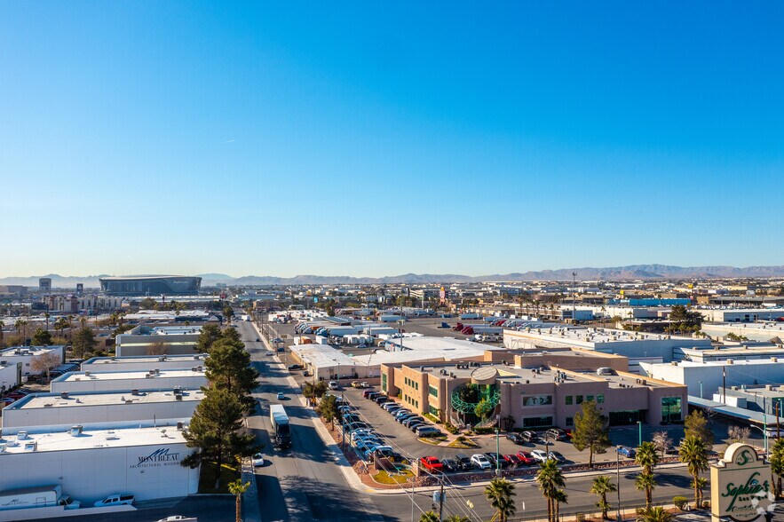 More Photos Of 4625 Polaris Ave, Las Vegas Office For Lease