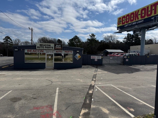 Primary Photo Of 1218 N Bragg Blvd, Spring Lake Freestanding For Sale