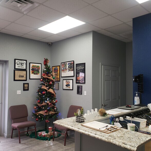 More Photos Of 3102 1st Ave S, Texas City Auto Repair For Sale