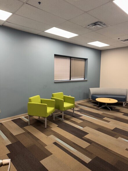 More Photos Of 3500-3560 Park Center Dr, Dayton Flex For Lease