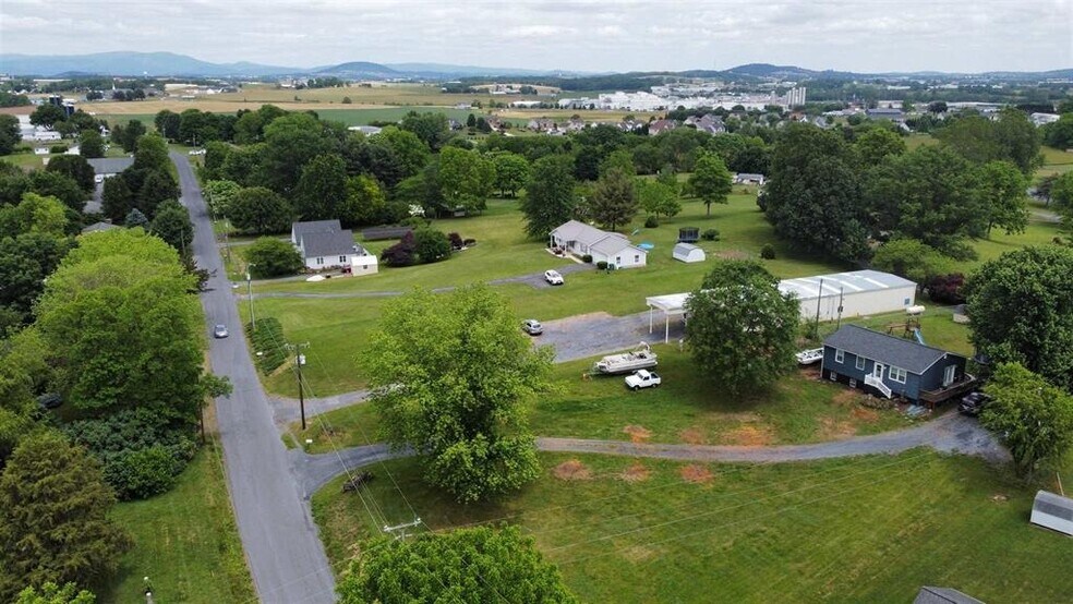More Photos Of 124 Old Bridgewater Rd, Mount Crawford Warehouse For Sale