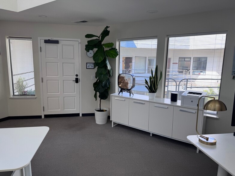 More Photos Of 1260 41st Ave, Capitola Office For Sale