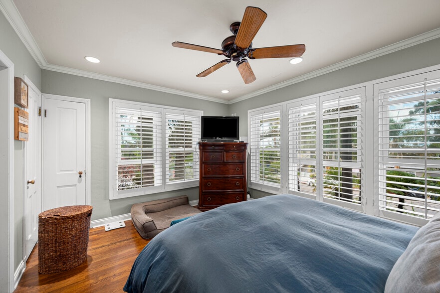 More Photos Of 112-20 E Redwood St, San Diego Apartments For Sale